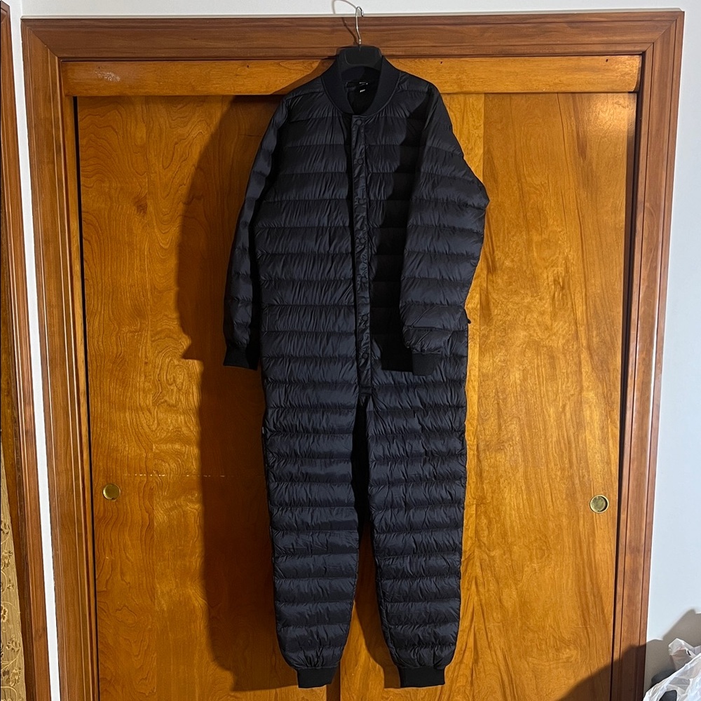 NWOT size medium Men’s/ Woman’s Eddie Bauer 650 Fill Down Camp Suit One Piece